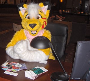 Lucky Coyote acting as concierge at Anthrocon 2006, Philadelphia. Photo by GreenReaper.