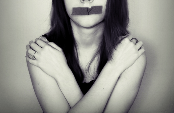 Photo from Olivia House Photography. Image links to source.